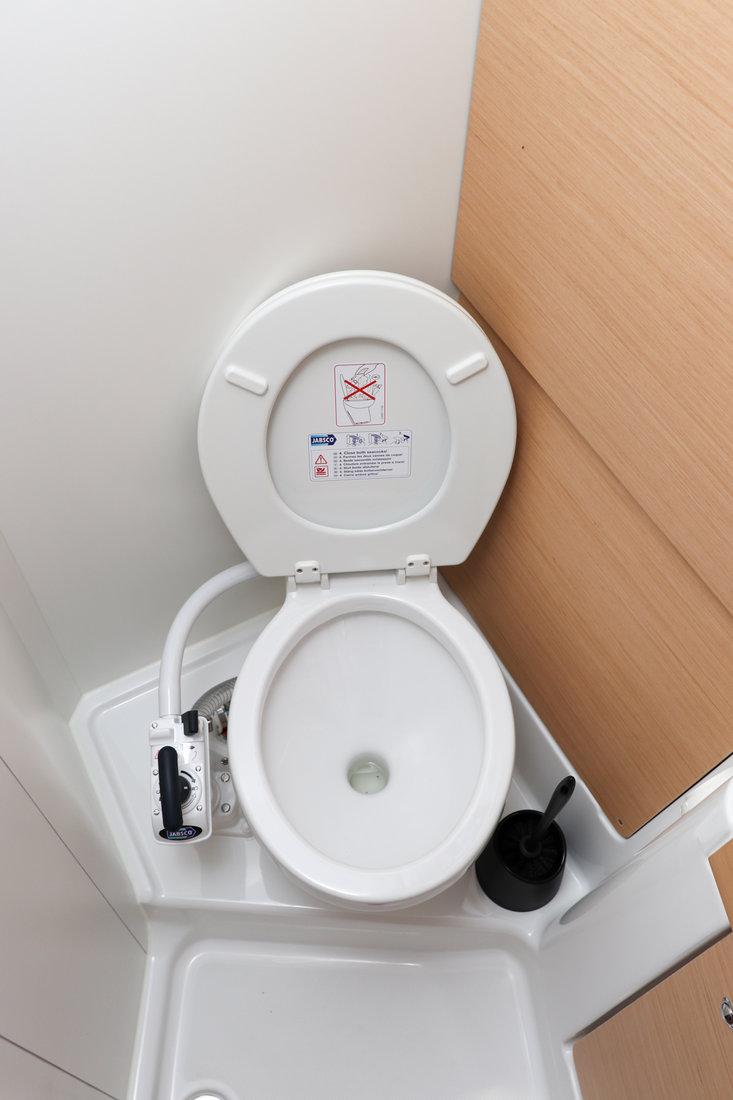 Oceanis 38.1, picture 17