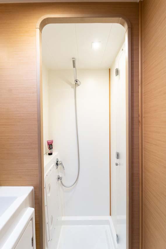 Lagoon 42 - 4 + 2 cab., picture 17