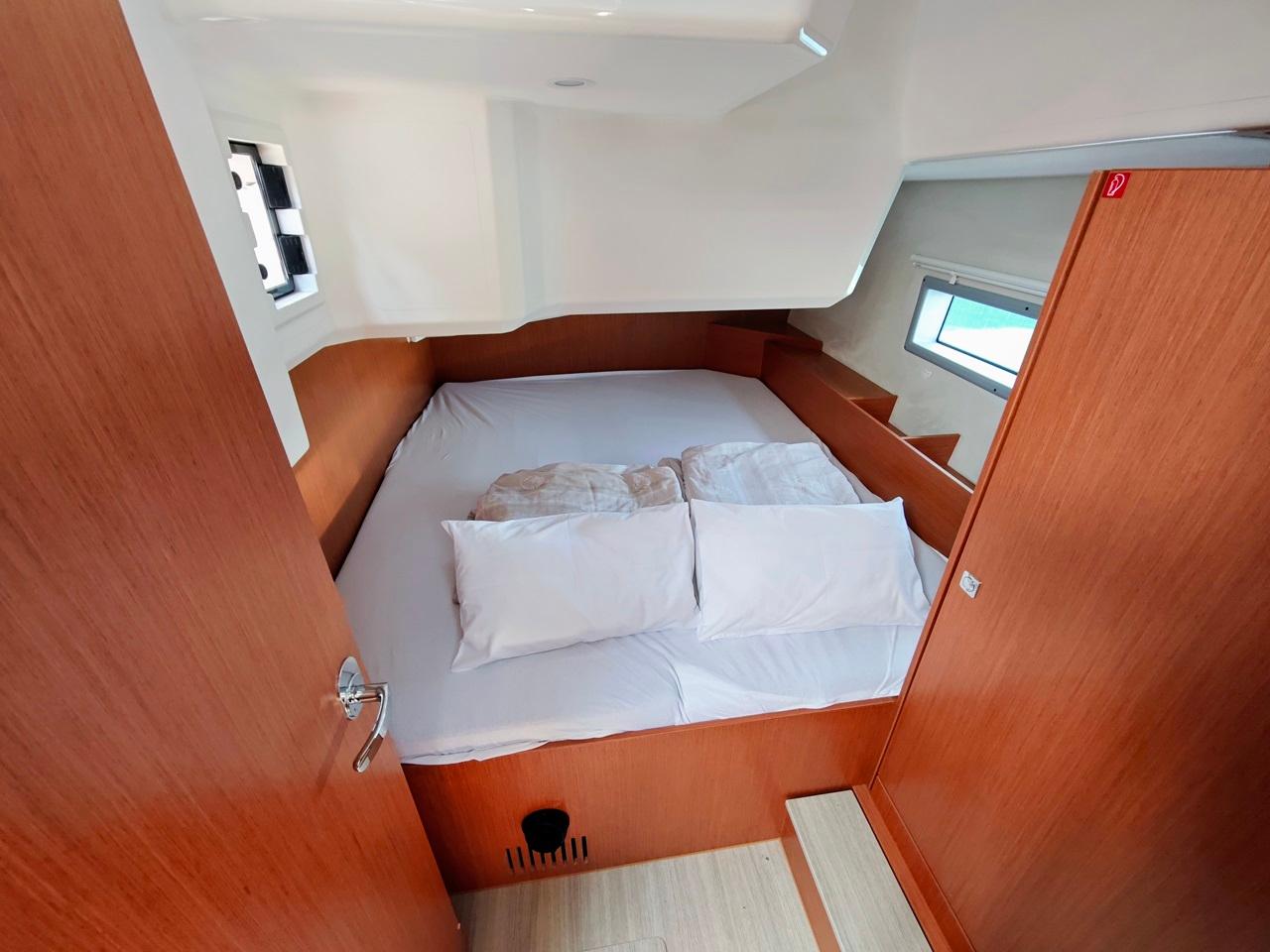 Bavaria C42, picture 17