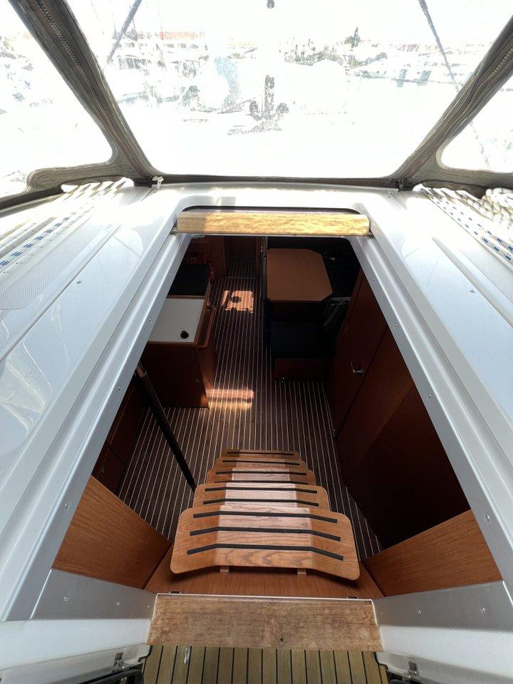 Bavaria C38, picture 11