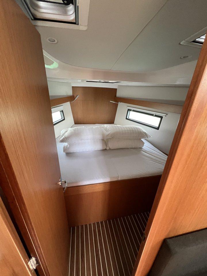 Bavaria C38, picture 17