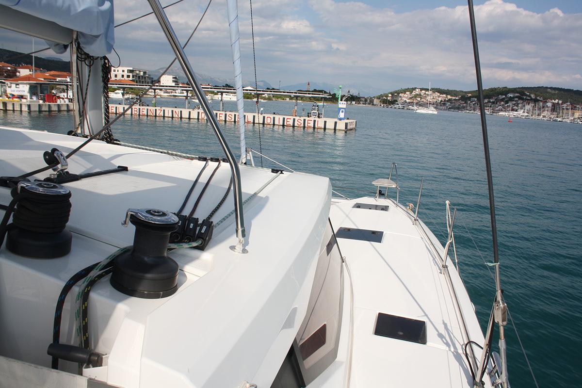 Fountaine Pajot Astrea 42, picture 6