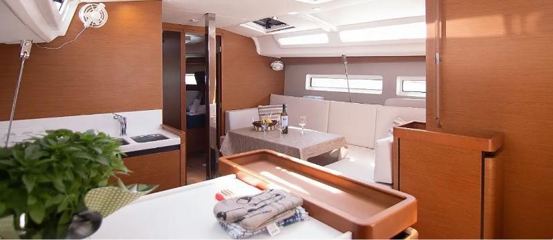 Sun Odyssey 440 - 4 cab., picture 7