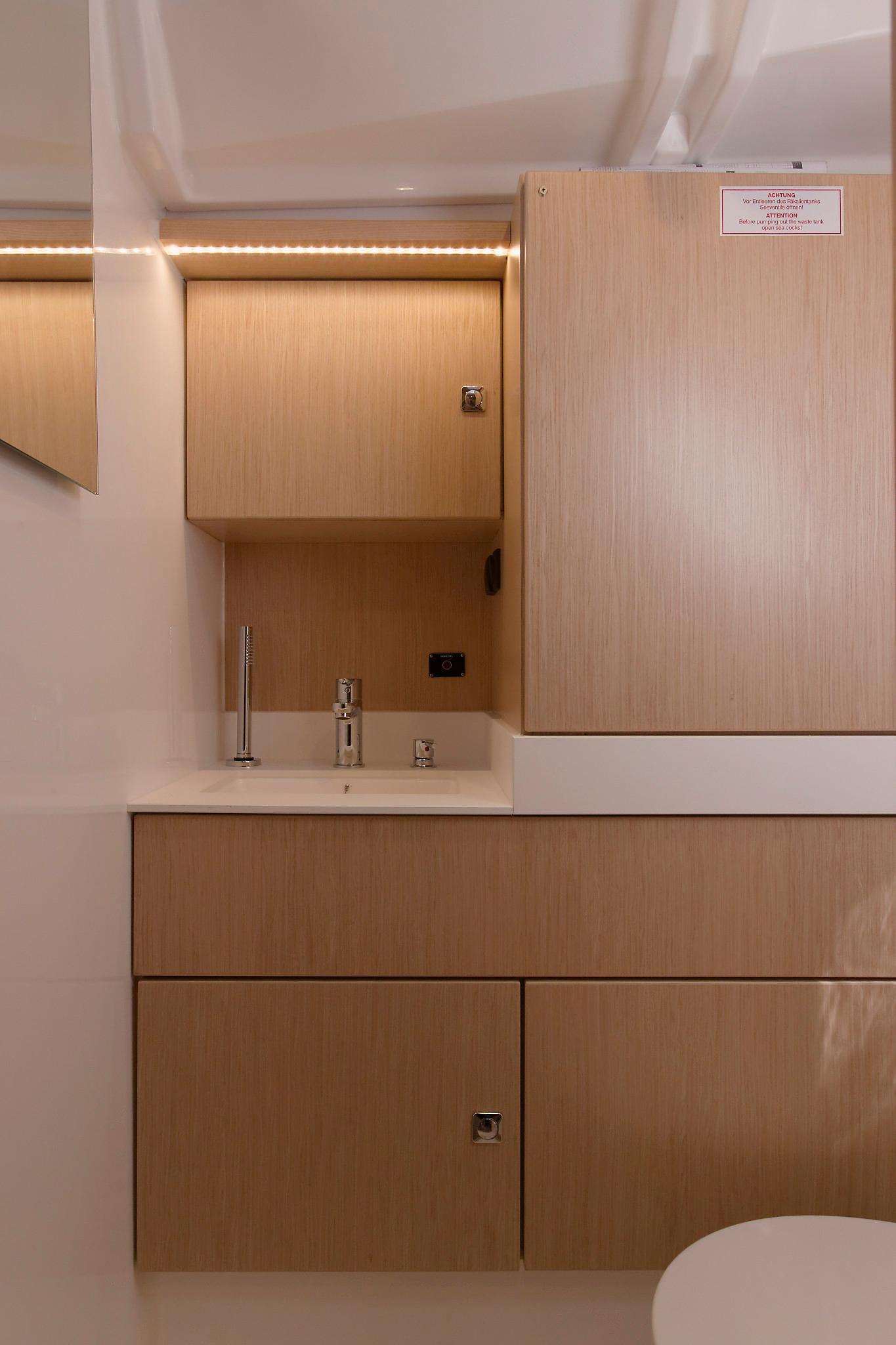 Bavaria C45 - 4 cab., picture 21