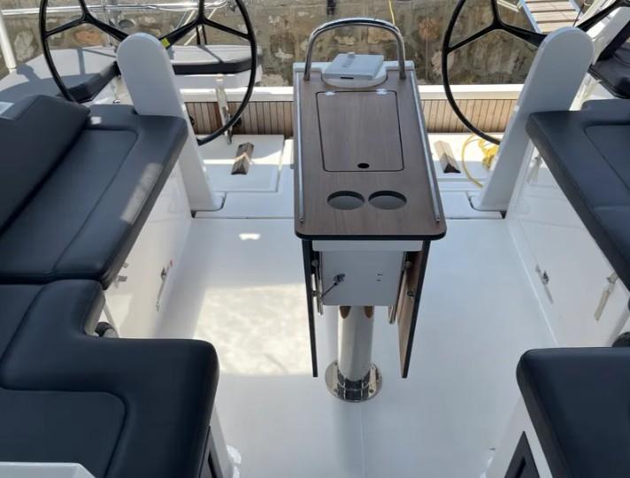 Bavaria C42, picture 8