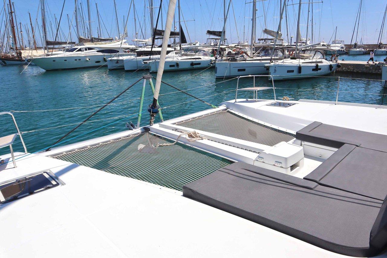 Lagoon 46 Fly, picture 8