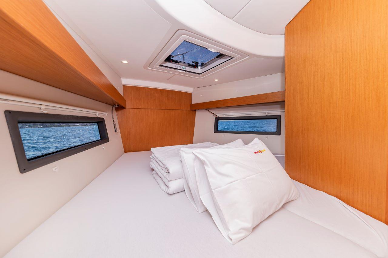 Bavaria C38, picture 22