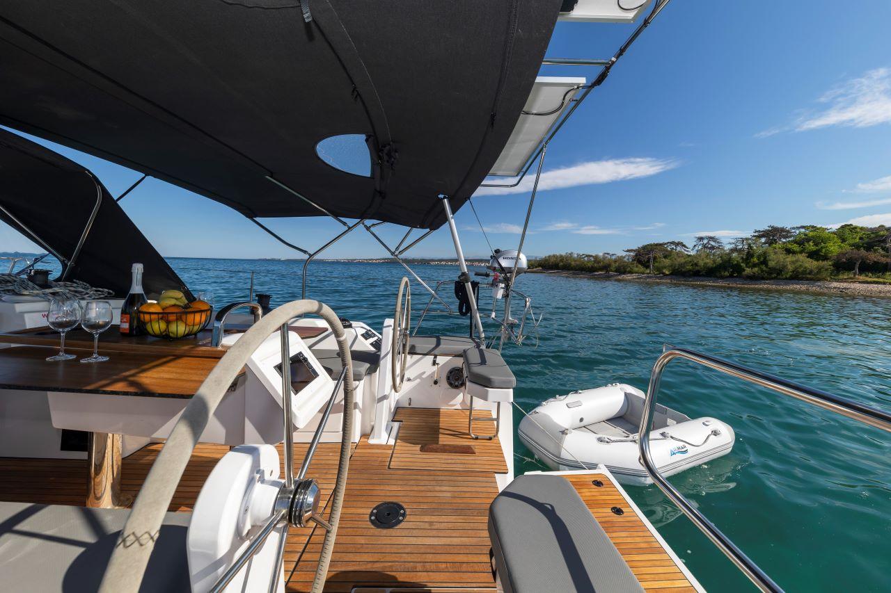 Bavaria C38, picture 7