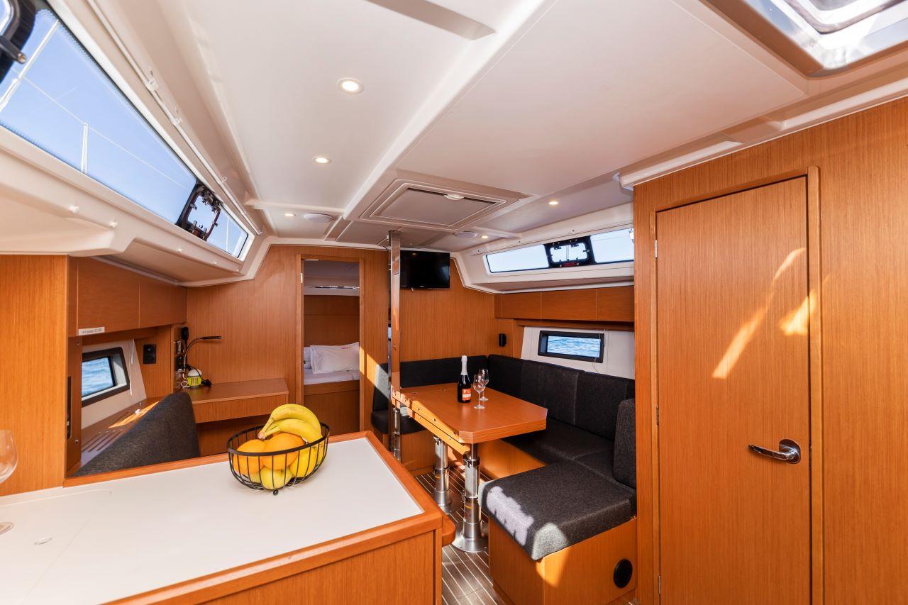 Bavaria C38, picture 20