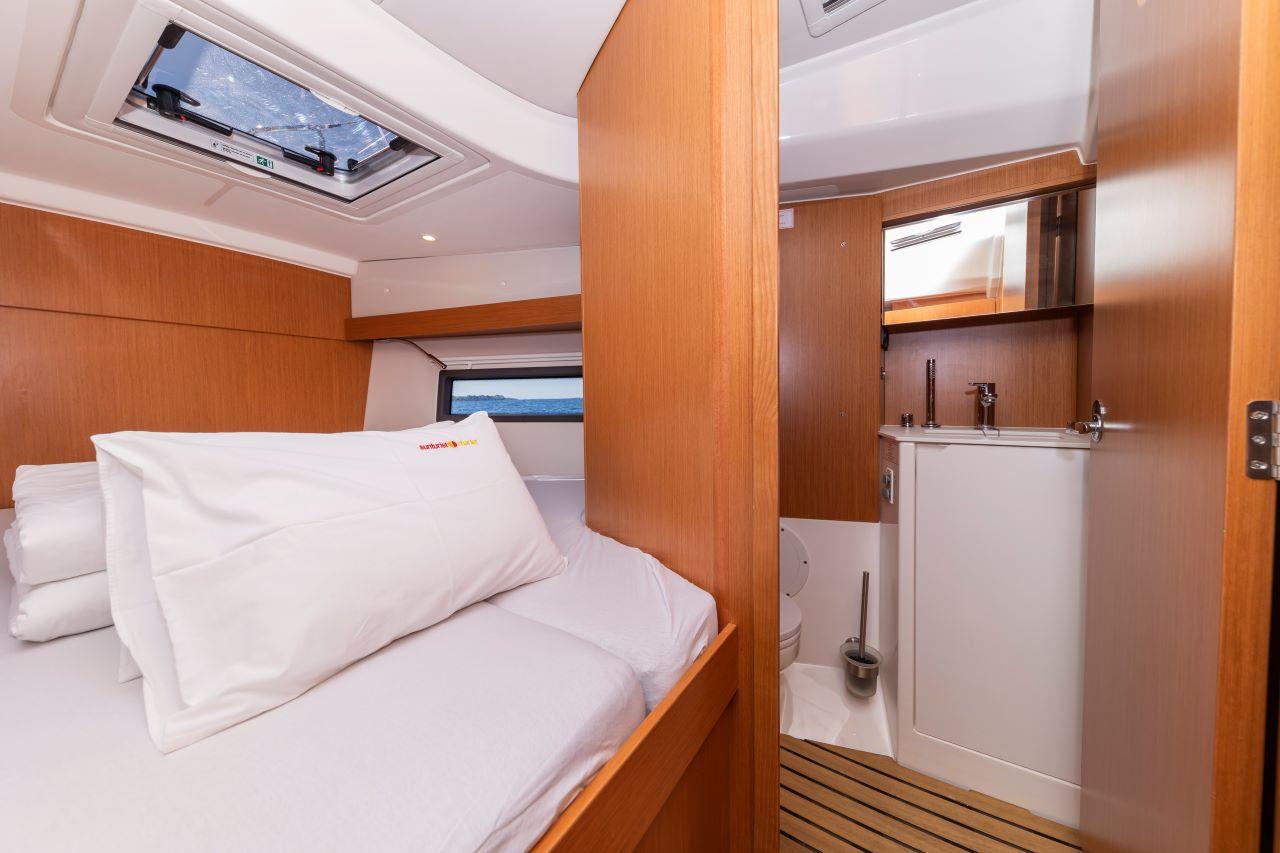 Bavaria C38, picture 23