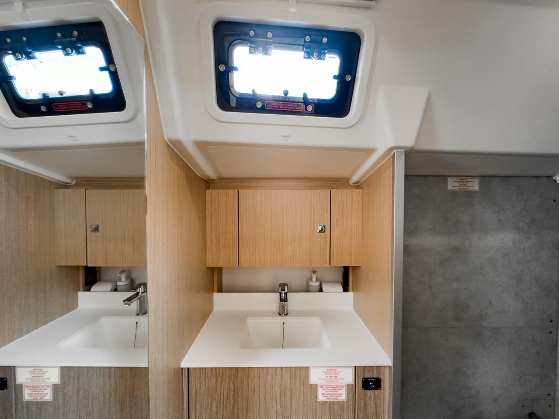 Bavaria C38, picture 21