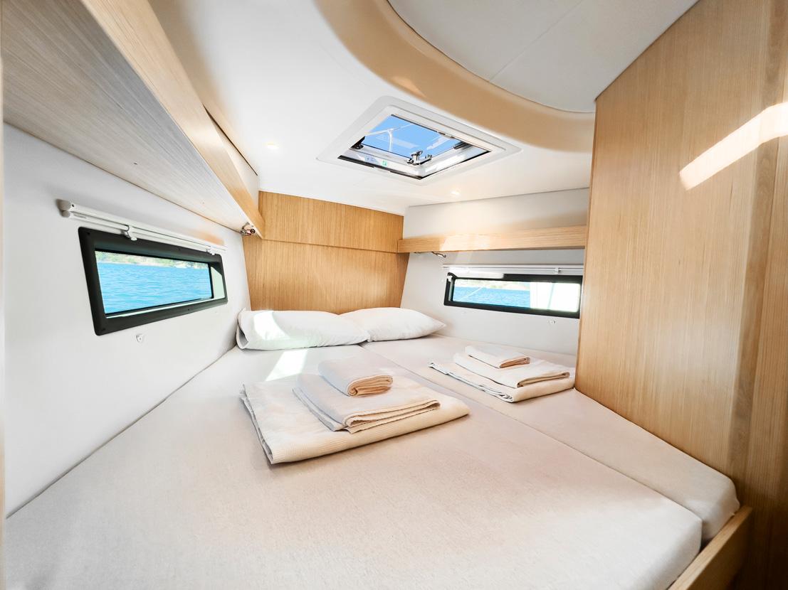 Bavaria C38, picture 18