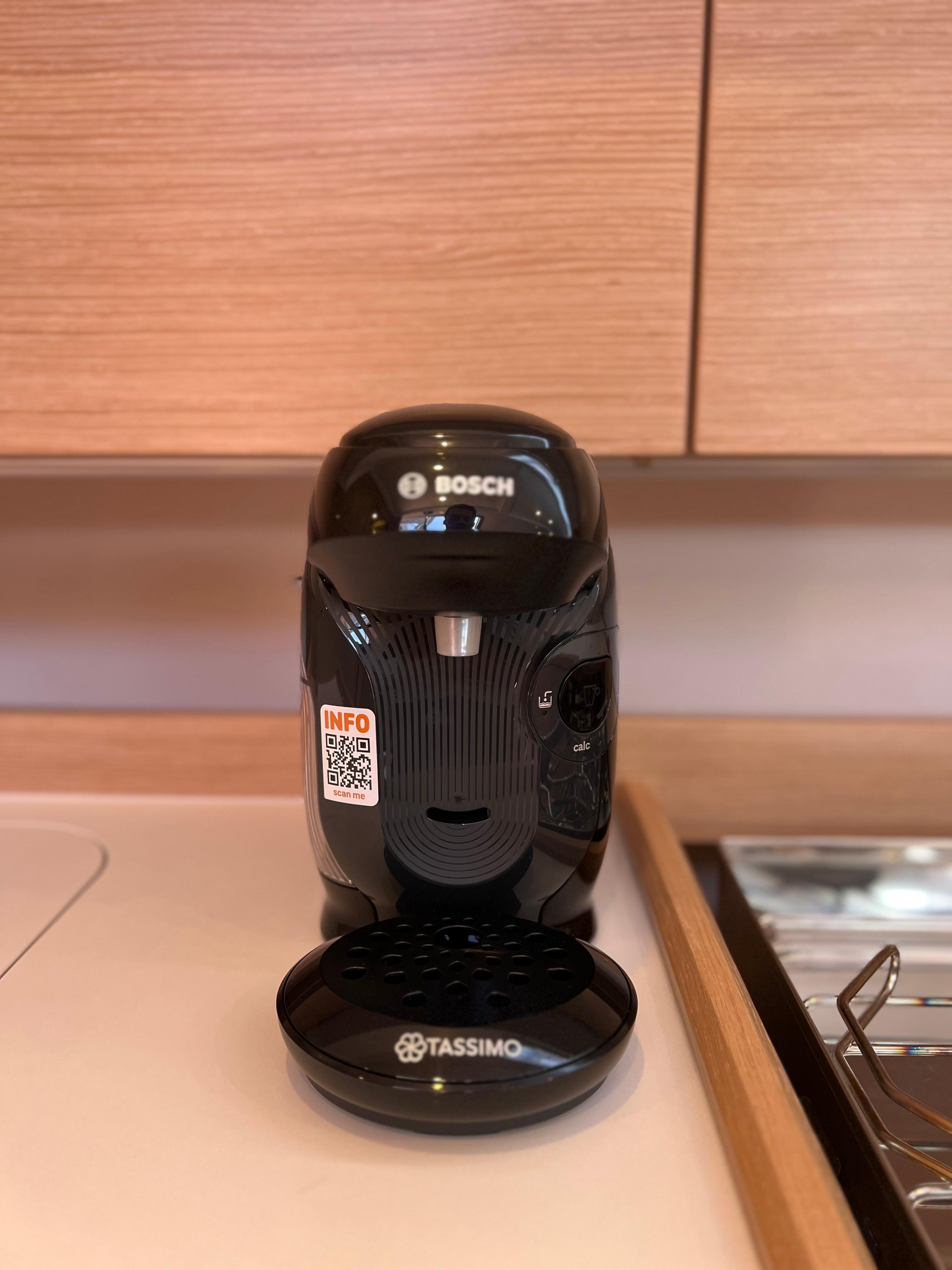 Bavaria C42, picture 12