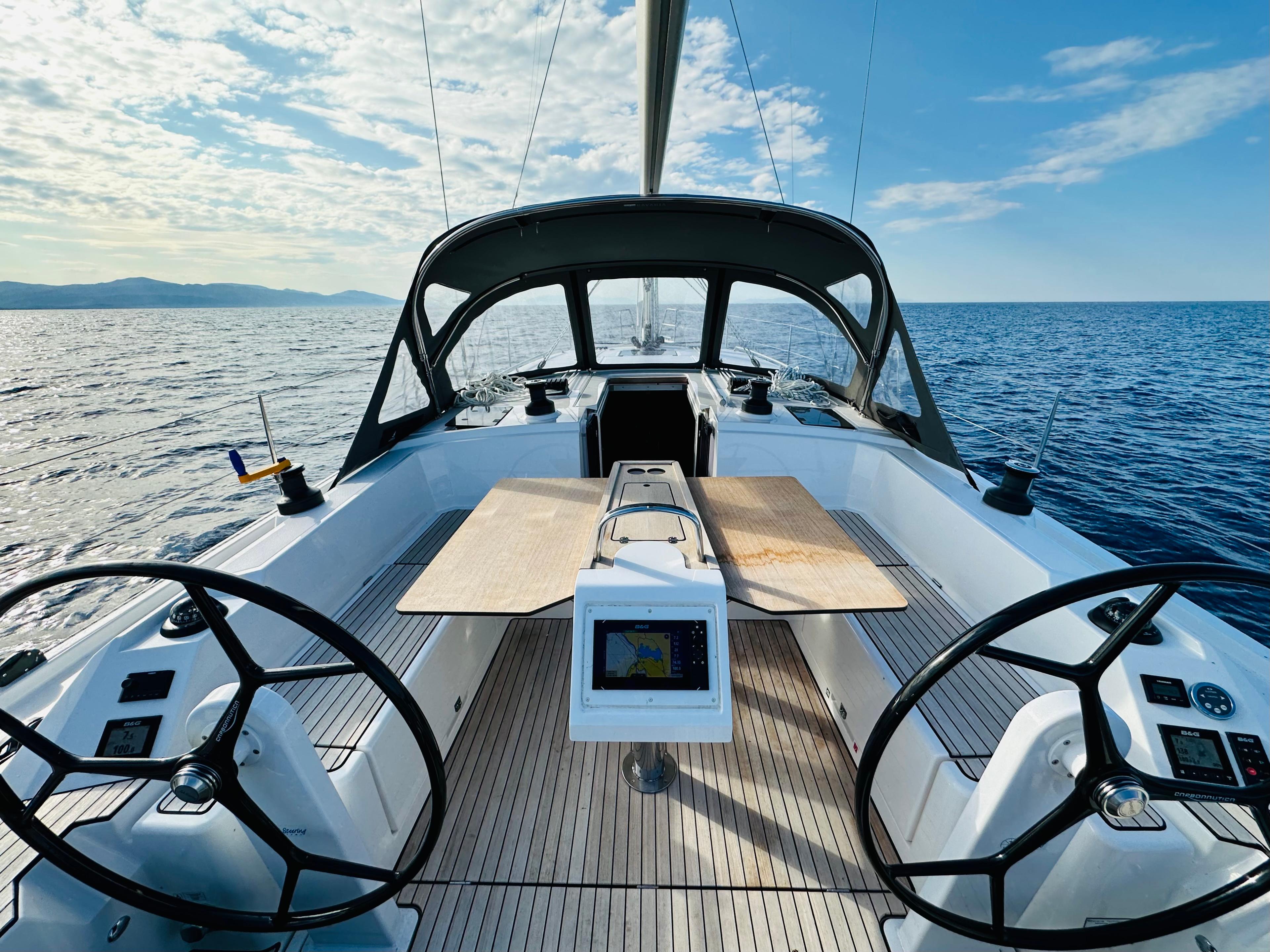 Bavaria C42, picture 6