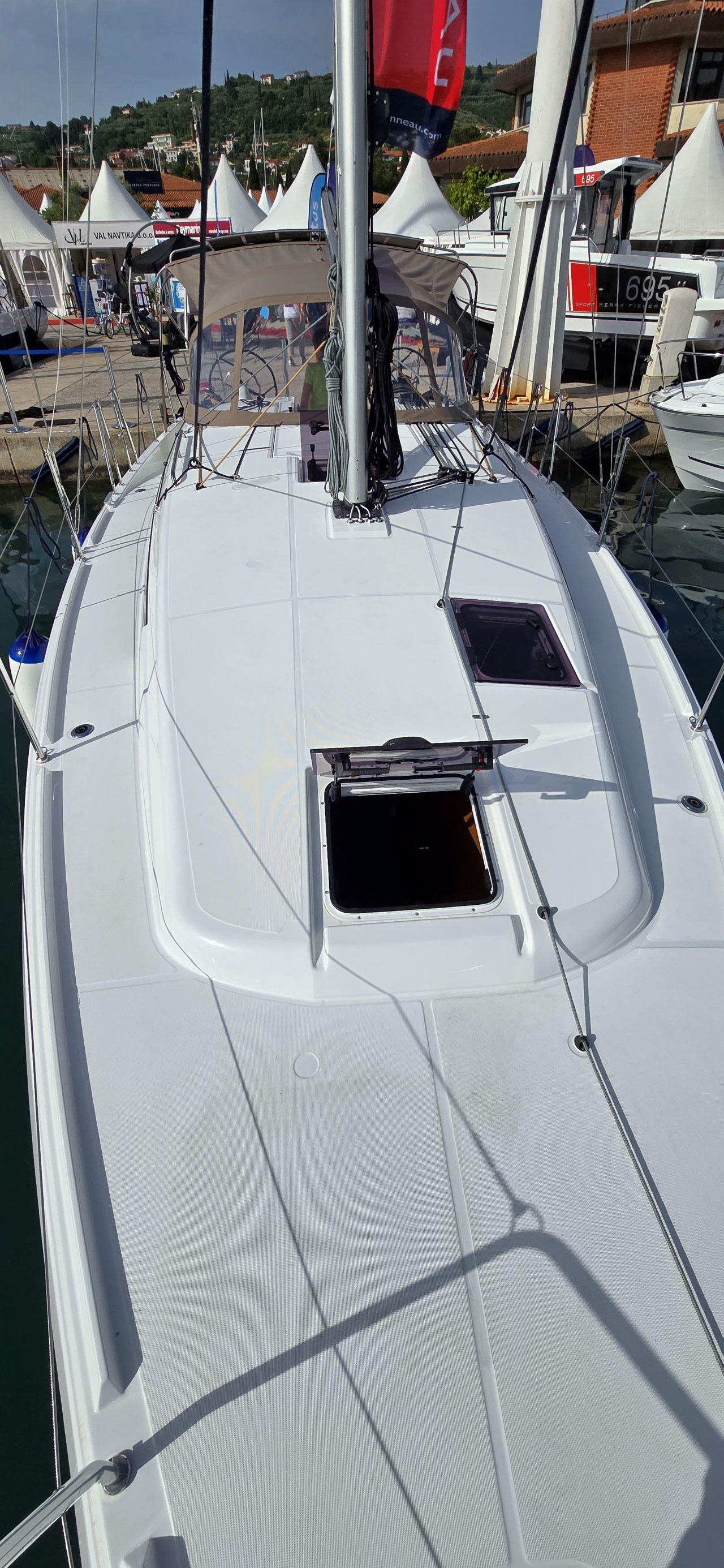Sun Odyssey 380 - 3 cab., picture 7
