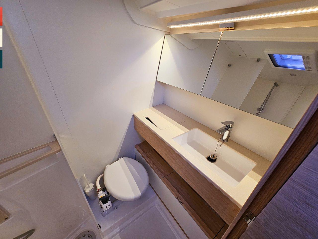 Dufour 41 - 3 cab., picture 25