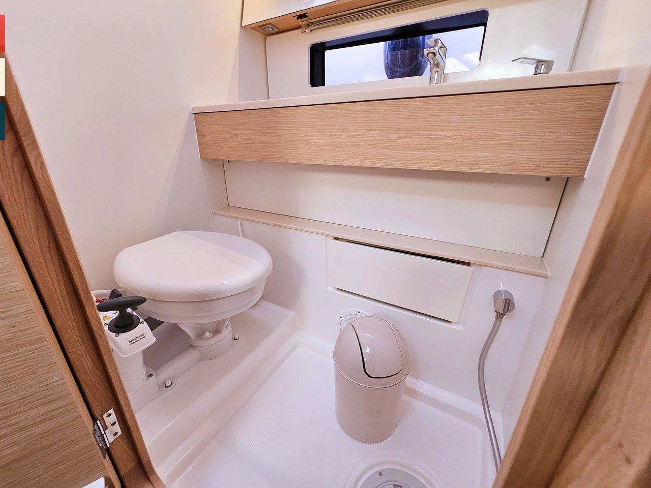 Dufour 41 - 3 cab., picture 28