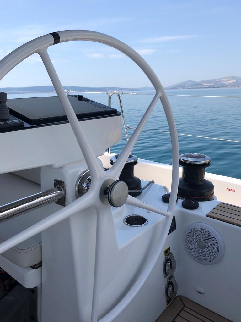 Oceanis Yacht 54, picture 26