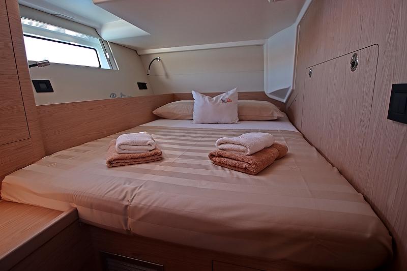 Oceanis Yacht 54, picture 33