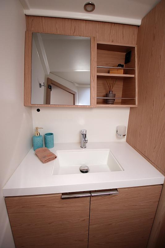 Oceanis Yacht 54, picture 39