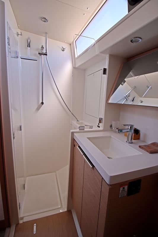 Oceanis Yacht 54, picture 40