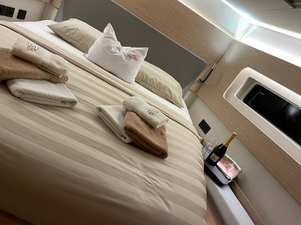 Oceanis Yacht 54, picture 31