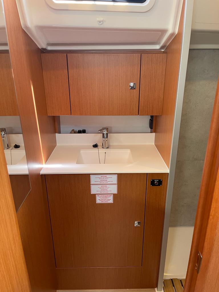 Bavaria C42, picture 20