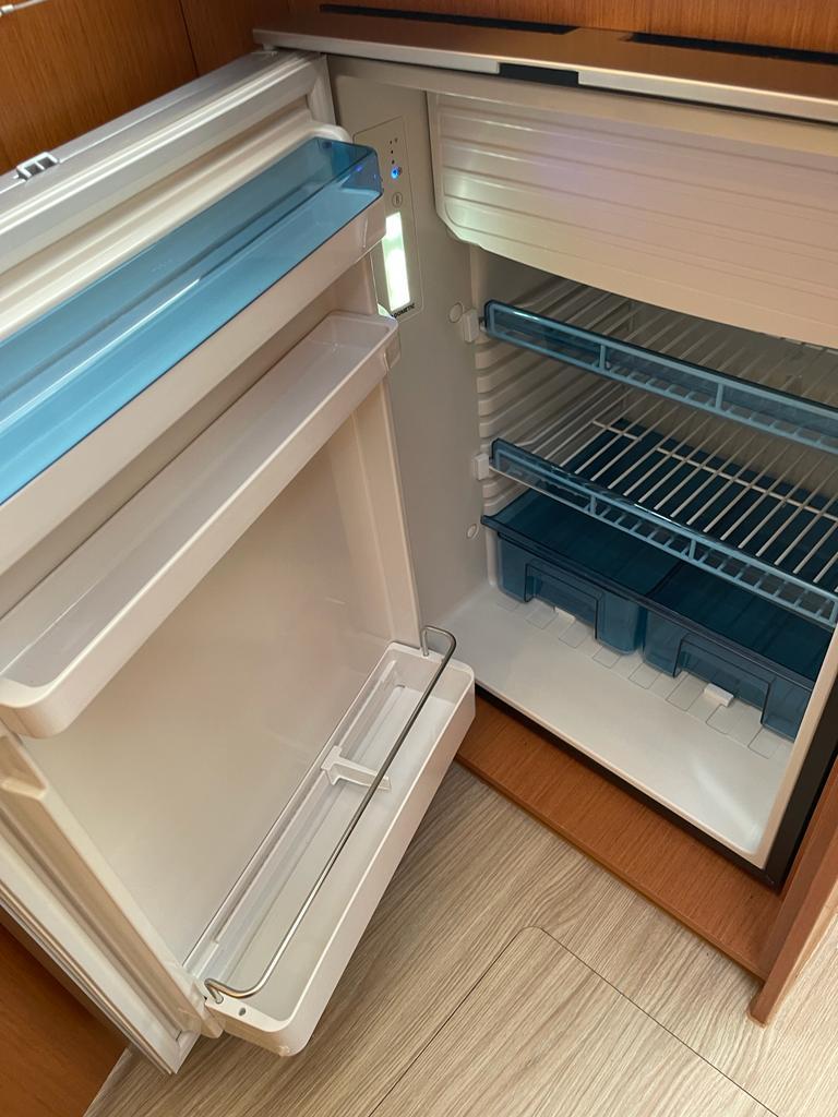 Bavaria C42, picture 5