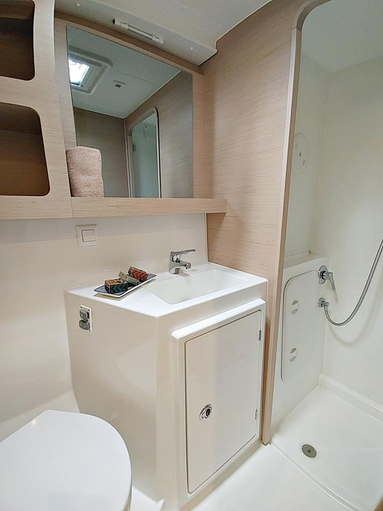 Lagoon 42 - 3 + 1 cab., picture 6