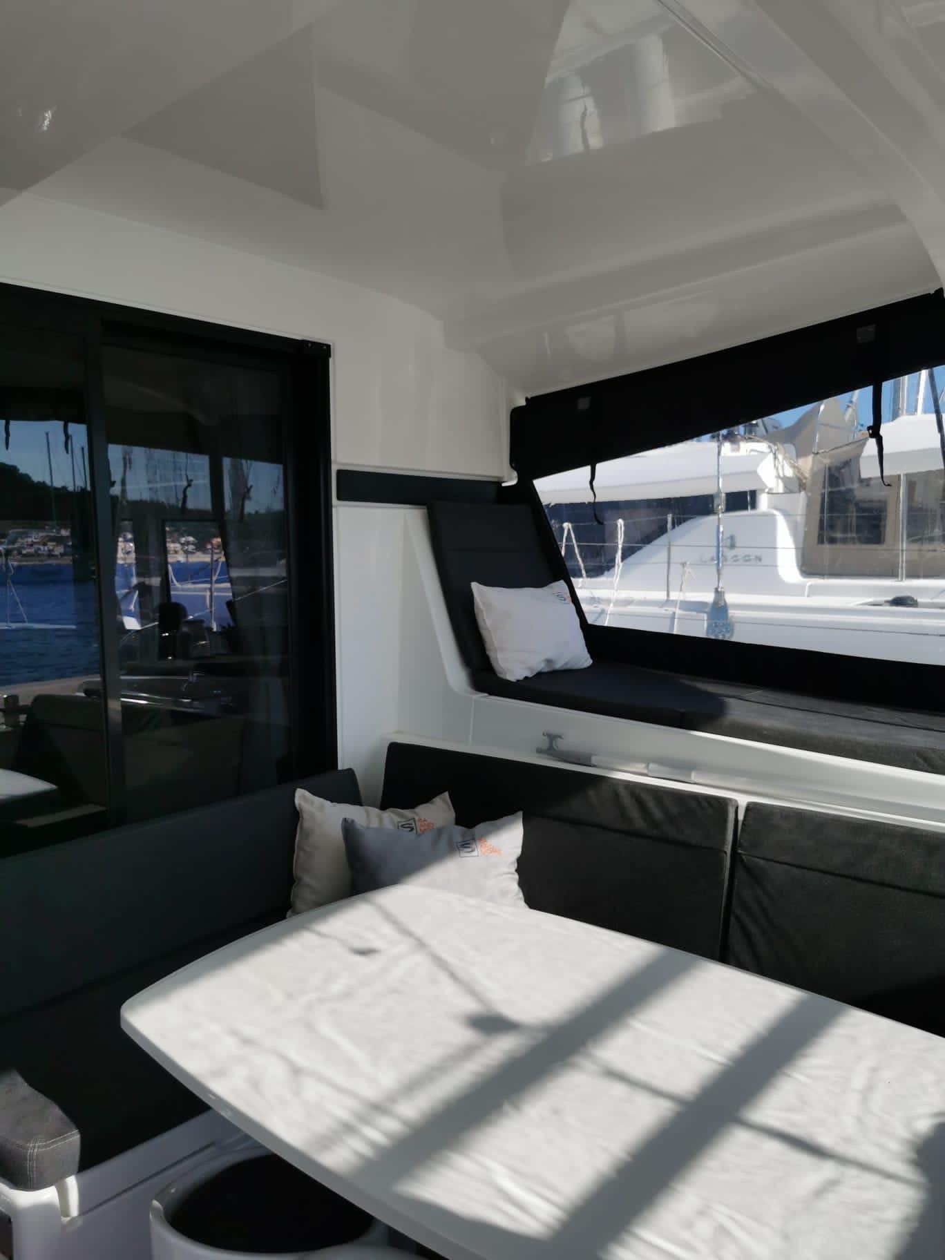 Lagoon 42 - 3 + 1 cab., picture 8