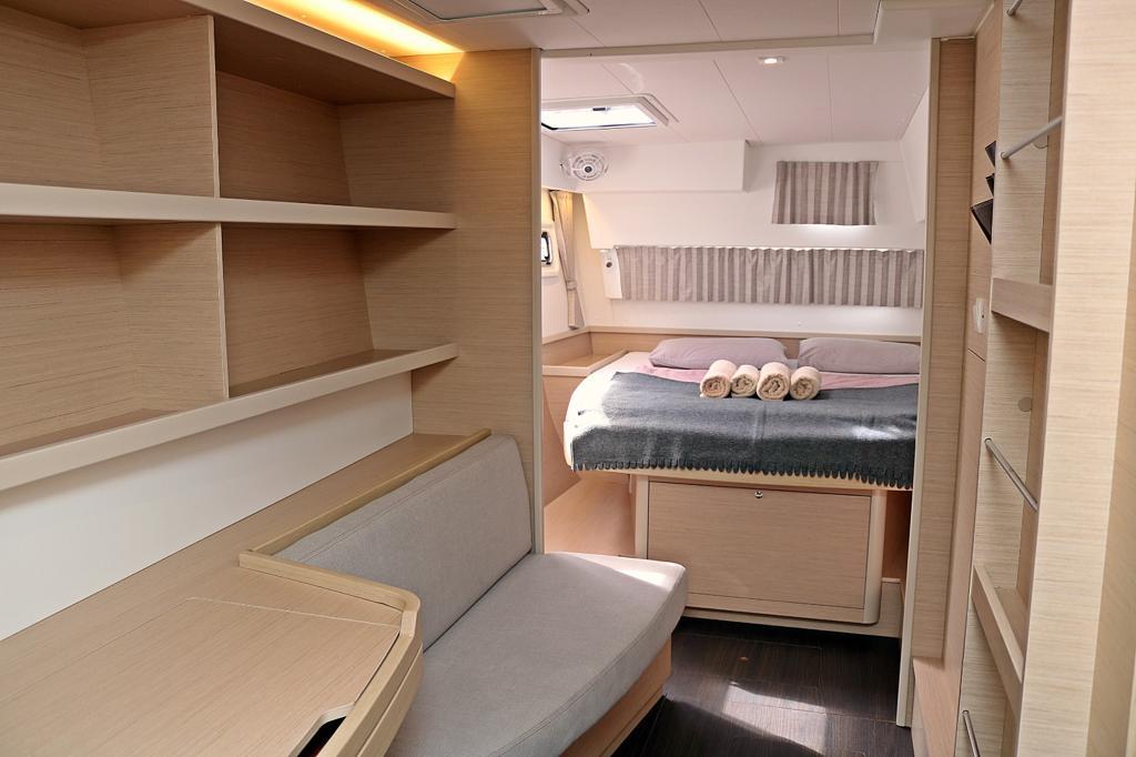 Lagoon 42 - 3 + 1 cab., picture 11