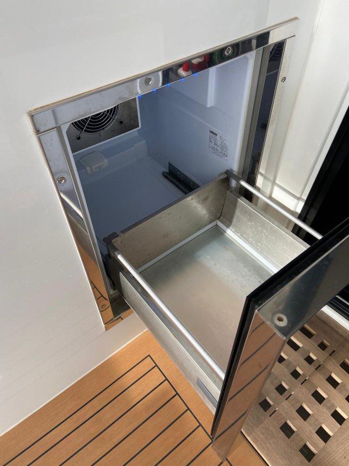 Lagoon 42 - 3 + 1 cab., picture 22