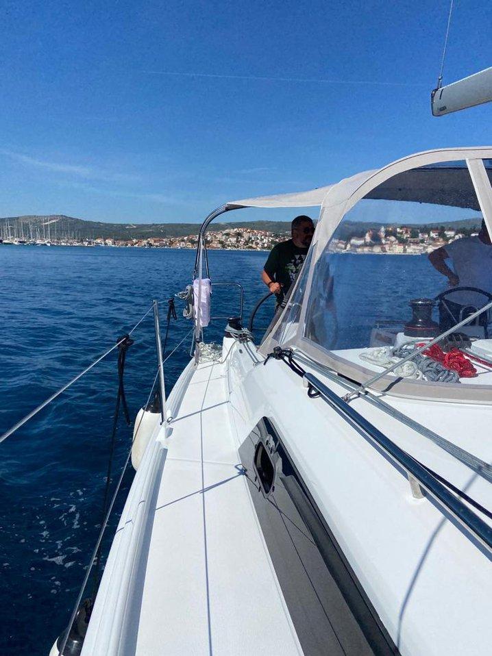 Oceanis 34.1, picture 5