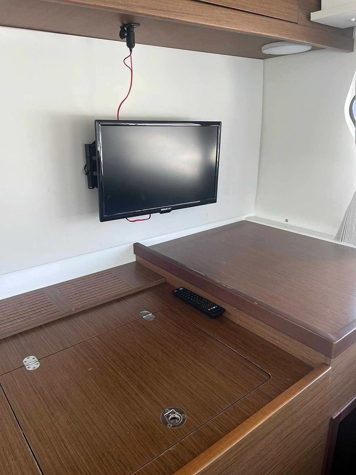 Lagoon 42 - 4 + 2 cab., picture 15