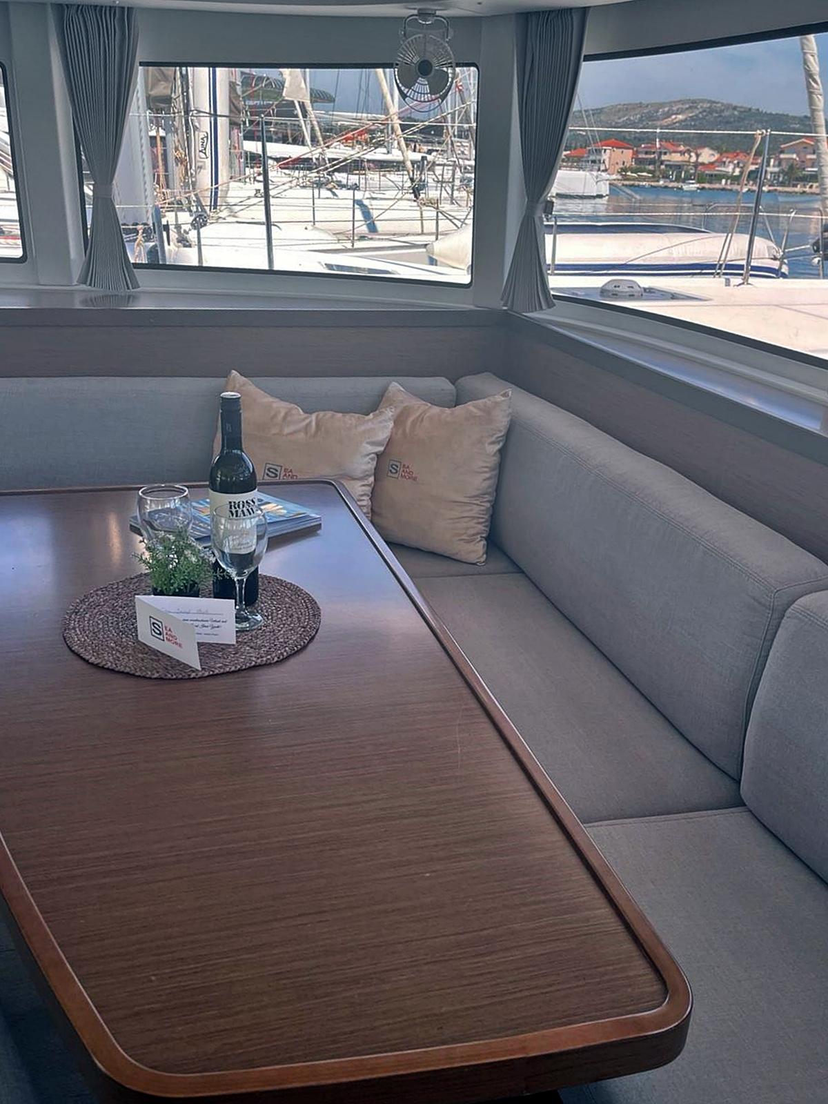 Lagoon 42 - 4 + 2 cab., picture 12