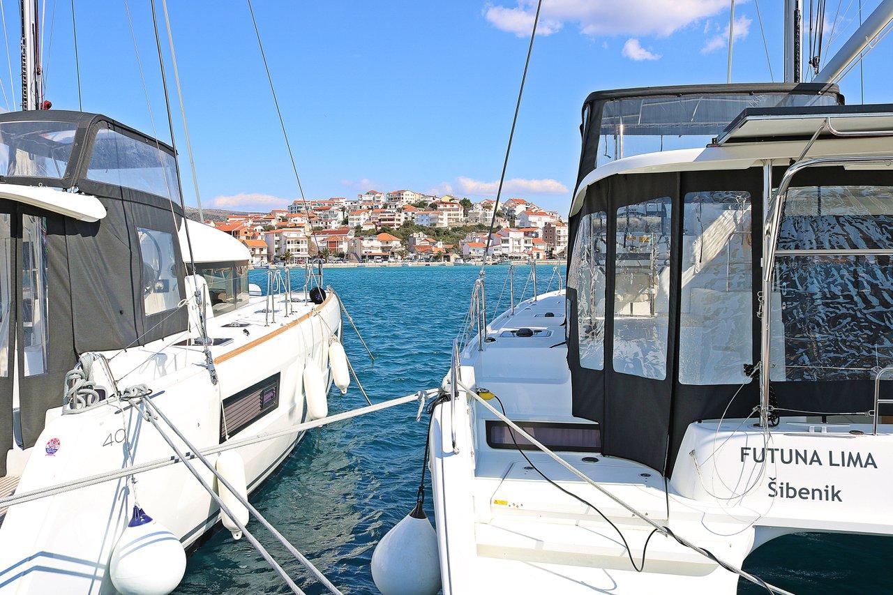 Lagoon 42 - 4 + 2 cab., picture 27