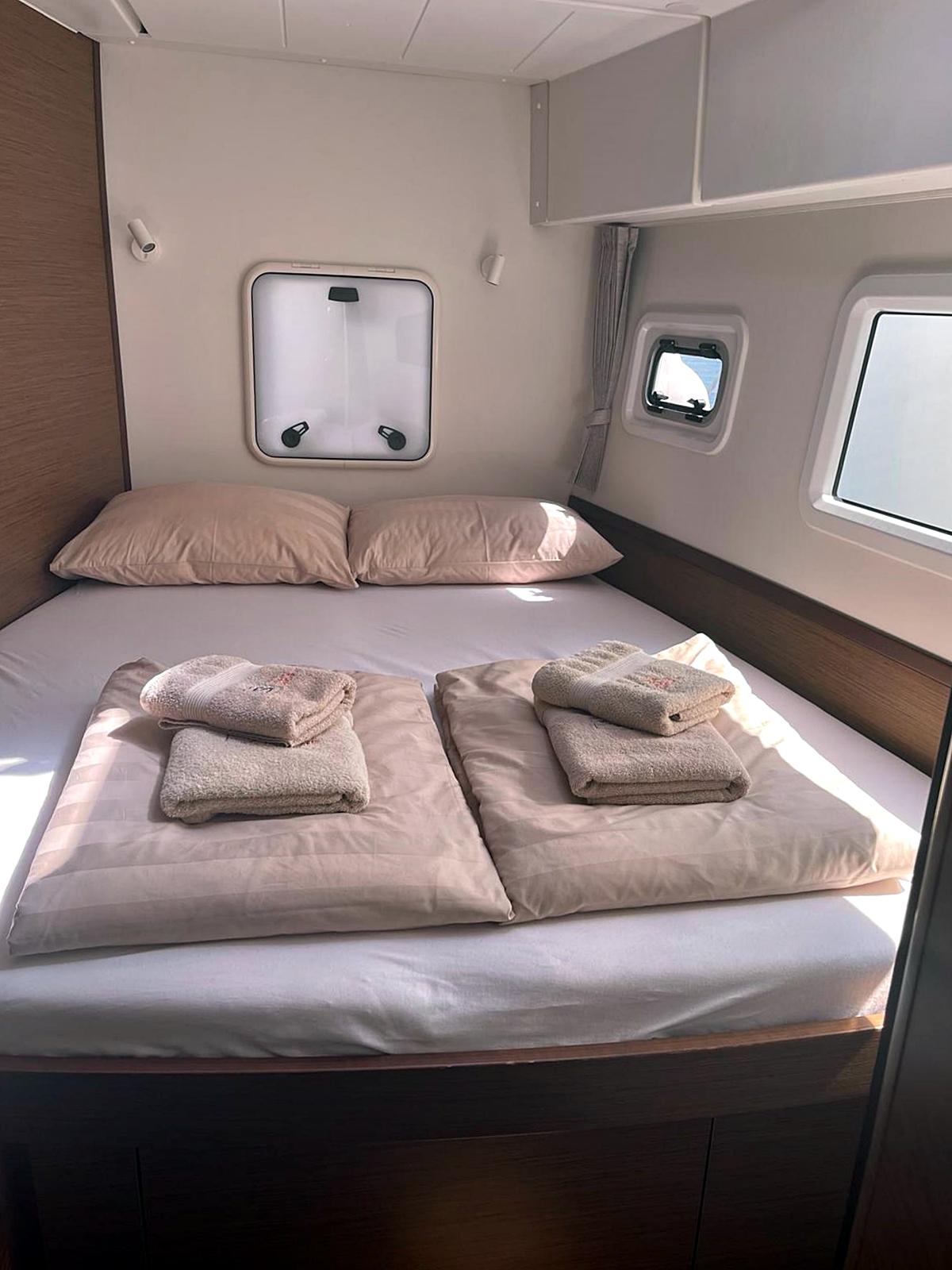 Lagoon 42 - 4 + 2 cab., picture 11