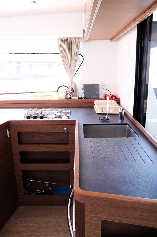 Lagoon 42 - 4 + 2 cab., picture 32