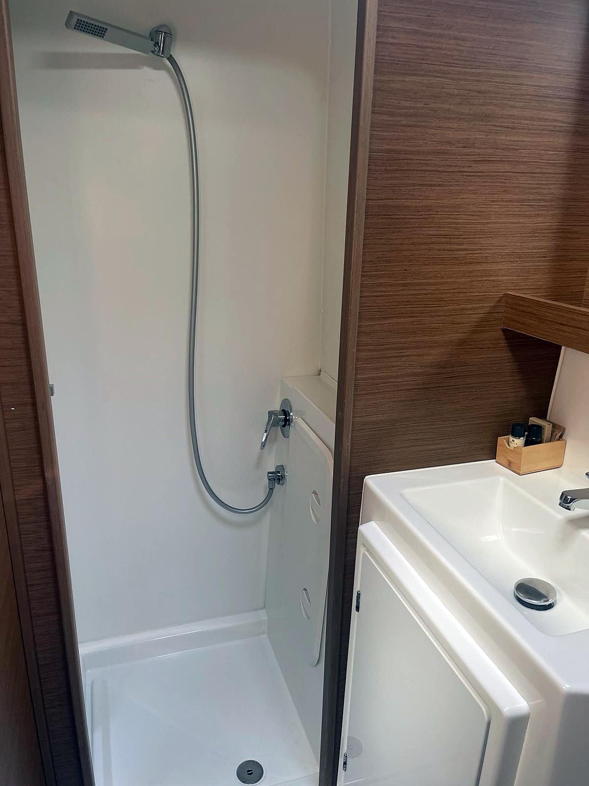 Lagoon 42 - 4 + 2 cab., picture 7