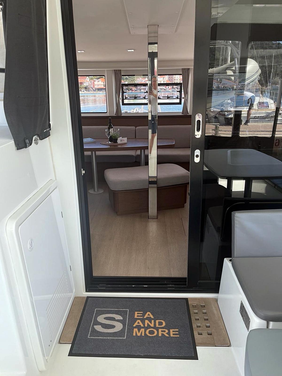 Lagoon 42 - 4 + 2 cab., picture 16