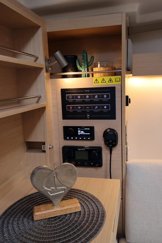 Oceanis 34.1, picture 14