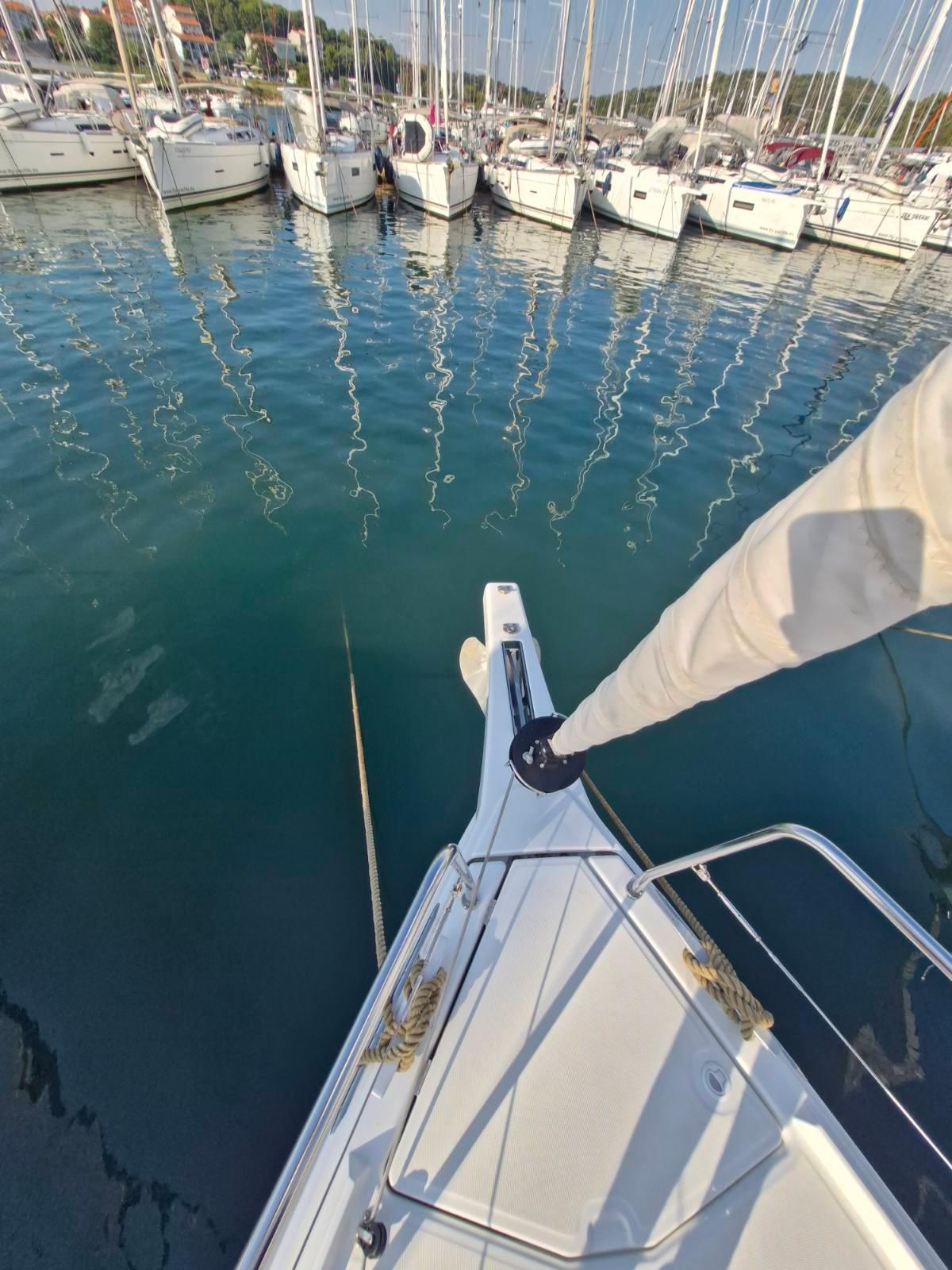 Oceanis 37.1, picture 12