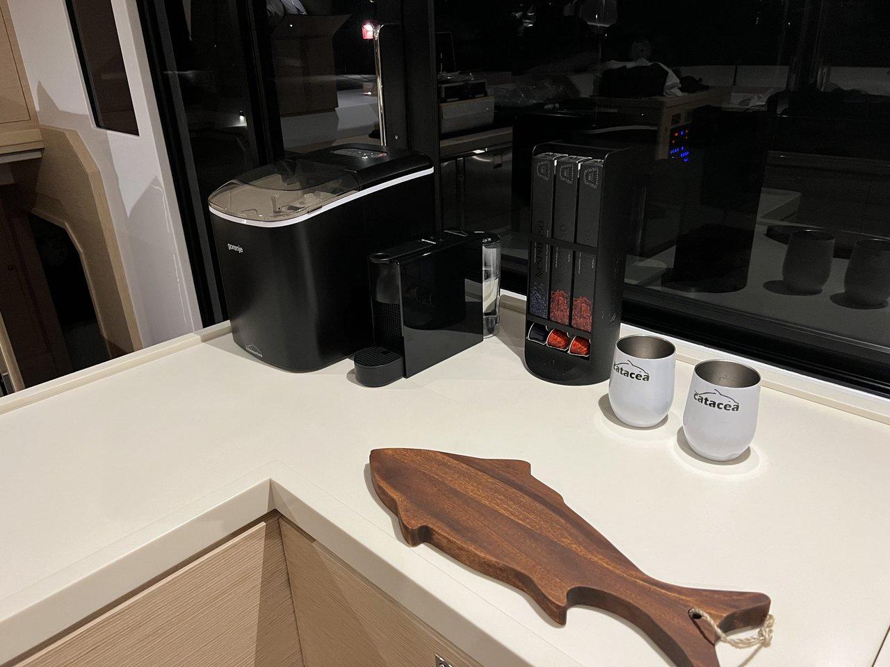 Dufour 430, picture 11