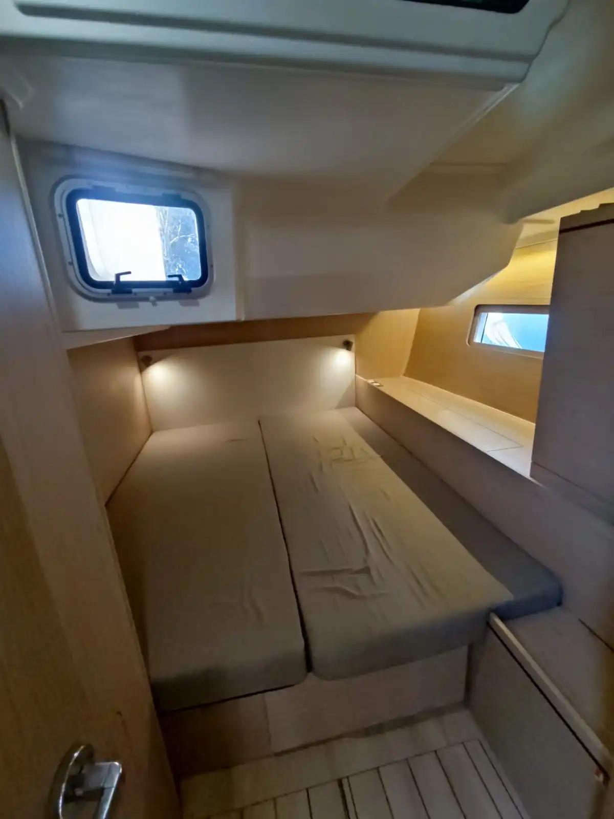 Oceanis 51.1 - 5 + 1 cab., picture 17