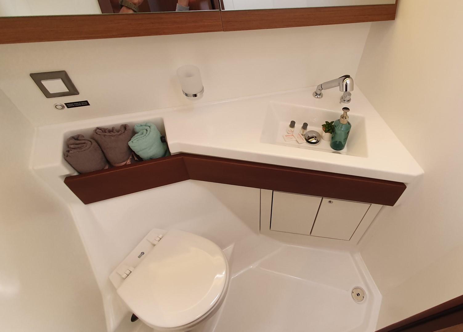 Oceanis 46.1, picture 23