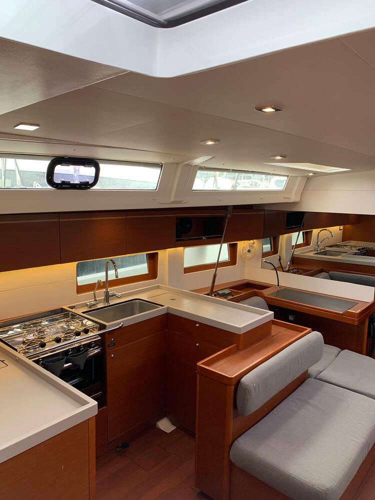 Oceanis 51.1, picture 17