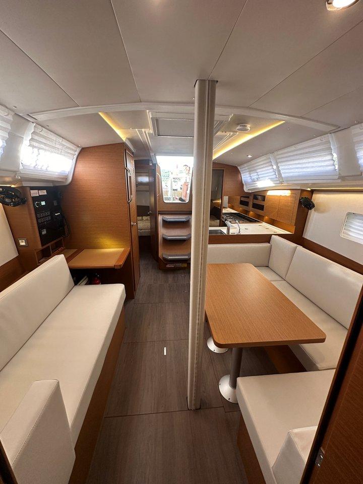 Sun Odyssey 380 - 3 cab., picture 5