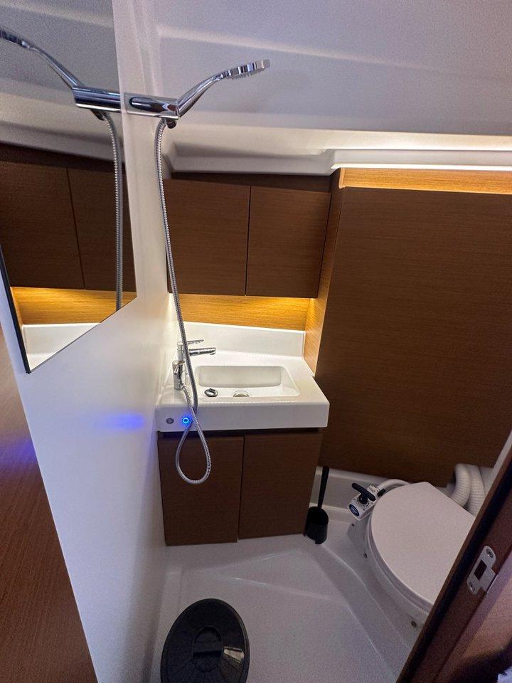 Sun Odyssey 380 - 3 cab., picture 13