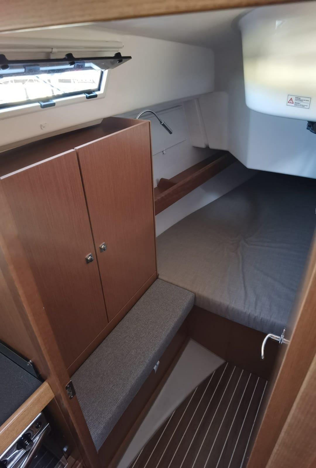 Bavaria Cruiser 34, picture 9