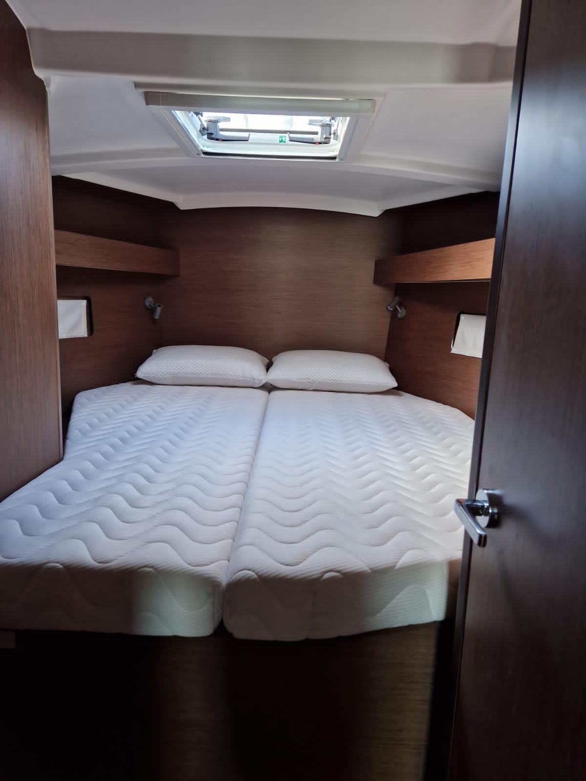 Oceanis 40.1, picture 13